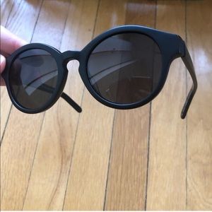 Polarized Remmy black sunglasses.